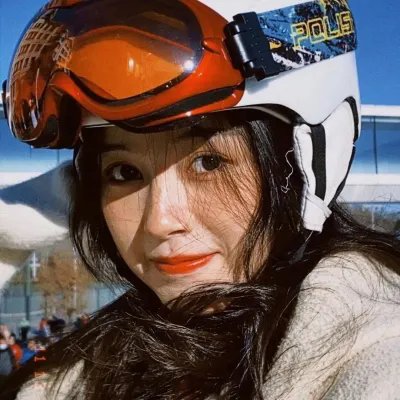 疯狂小镇爱丁顿 2024 动画电影